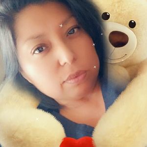 Meet your Posher, Nitzia